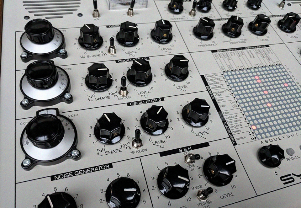 SYNTRX: компактный потомок EMS Synthi от Erica Synths